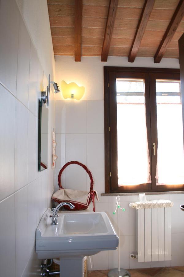 Graziosa Casetta Con Piscina Castagneto Carducci Exterior foto